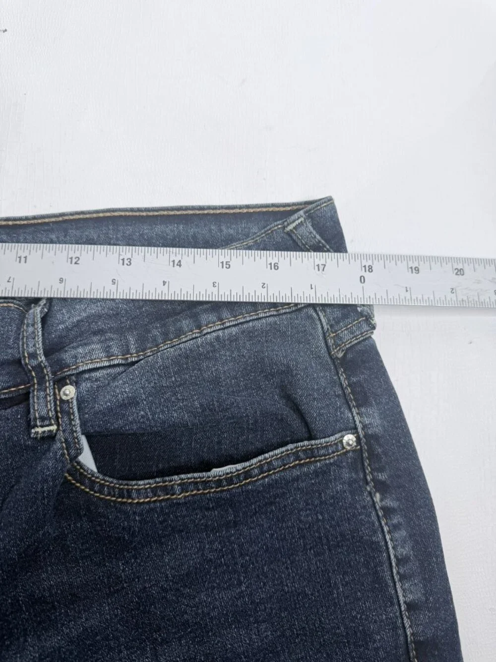 True Religion Jeans Mens 36 x 28 Ricky Big T Relaxed Straight Flap Pocket Denim